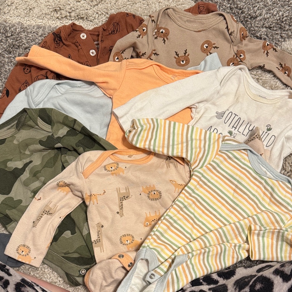 Long Sleeve Onsies 0-3 Months